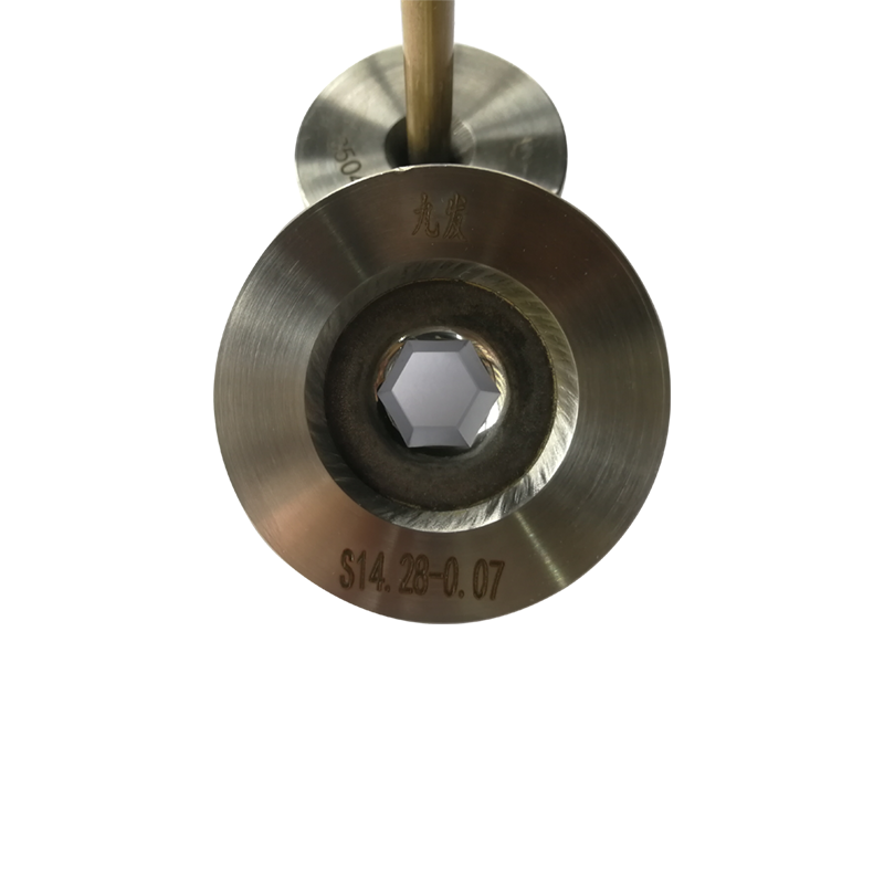 拉丝模具厂家润滑性能良好的润滑剂的拉伸过程中 拉丝模具厂家润滑性能良好的润滑剂的拉伸过程中